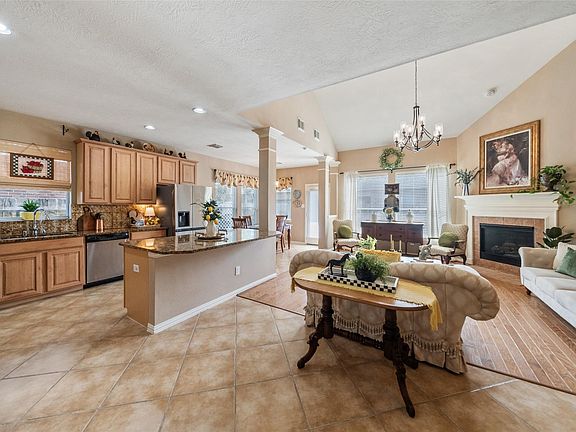 3rd image of 14422 Andrews Ridge Ln