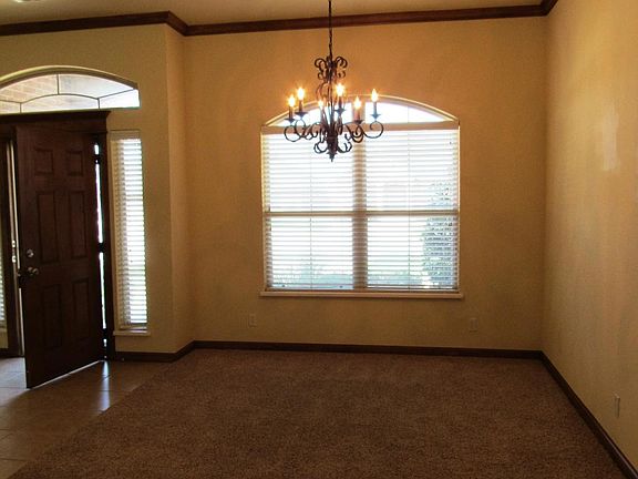 5th image of 8408 NW 124th Cir