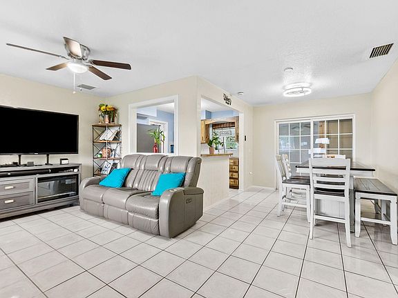 5th image of 3290 NW 113th Avenue