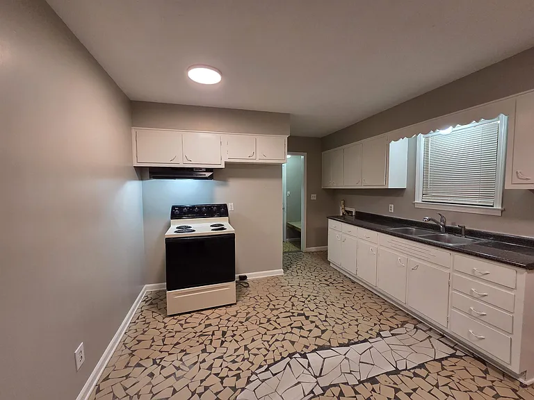 4723 Wooddale Ave — Photo 23