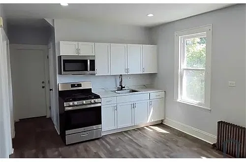 100 Horace St Photo 1