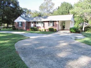 100 Donnan Rd, Taylors, SC 29687