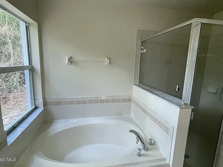 415 Oakmon Rd SW #B — Photo 6