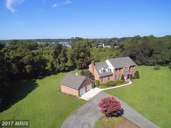 Sprawling Verdant Lawns Awaiting Pets and Play