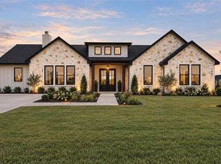 1462 Dos Estrellas Dr, Corpus Christi, TX 78415