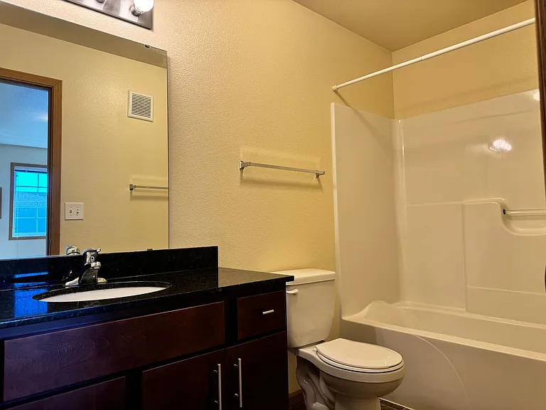 West Lake III Apartments — Photo 249