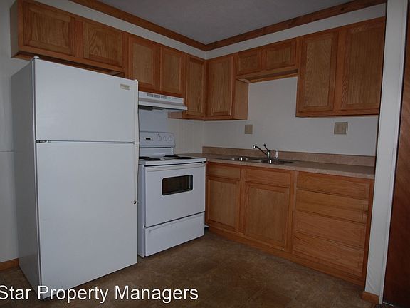 4th image of 525 E Douglas St APT 2