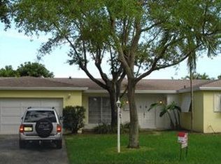 10300 SW 90th St, Miami, FL 33176