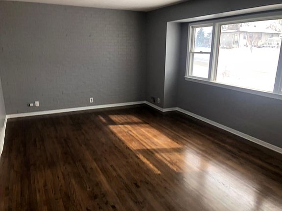 3rd image of 5134 Gertrude St
