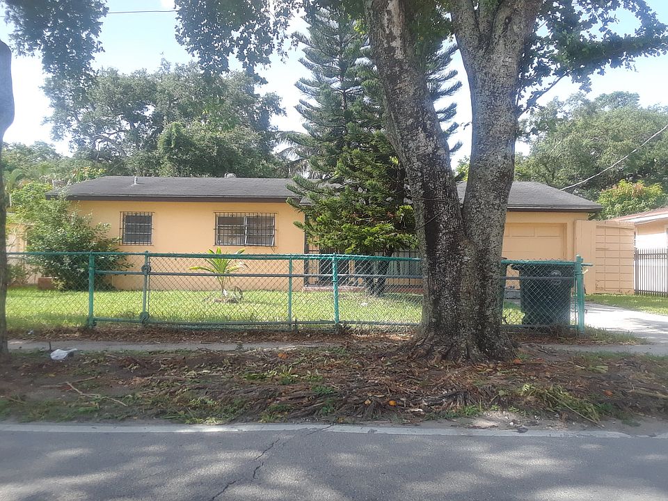 1st image of 710 NE 145th St