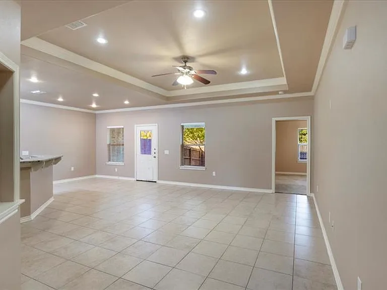 4011 Stonebridge Dr — Photo 11