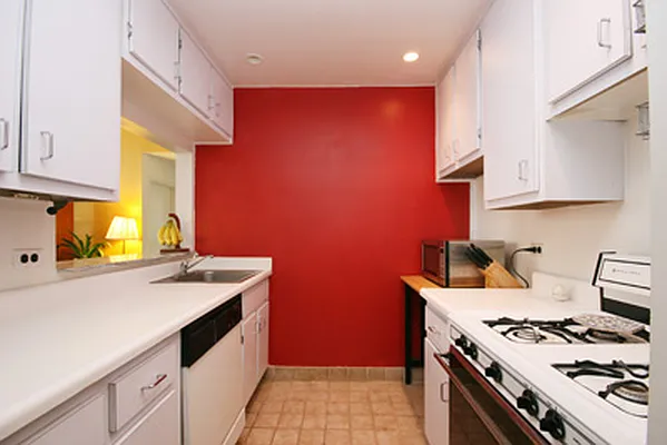 Sold by Citi Habitats | media 28