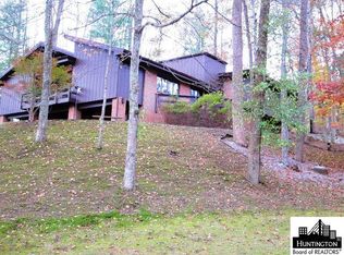 107 Woodlomond Way, Huntington, WV 25705