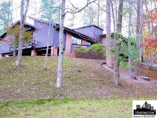 107 Woodlomond Way, Huntington, WV 25705