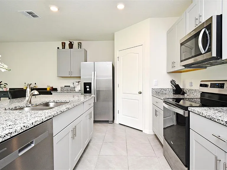 440 Baroness Way — Photo 15