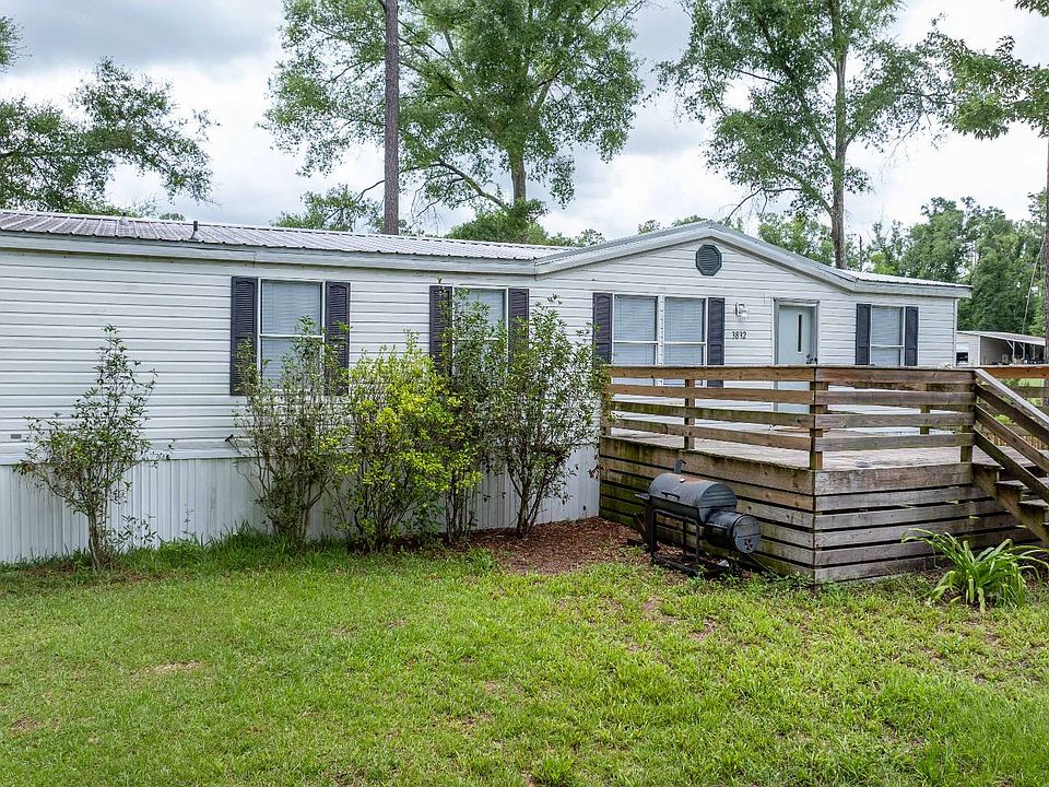 1st image of 3832 205th Ln