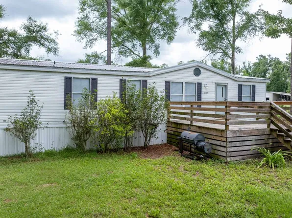 3832 205th Ln, Live Oak, FL 32060
