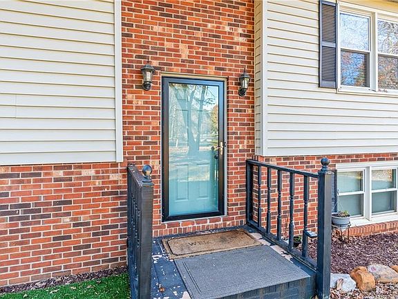 5th image of 7719 Brisbane Dr