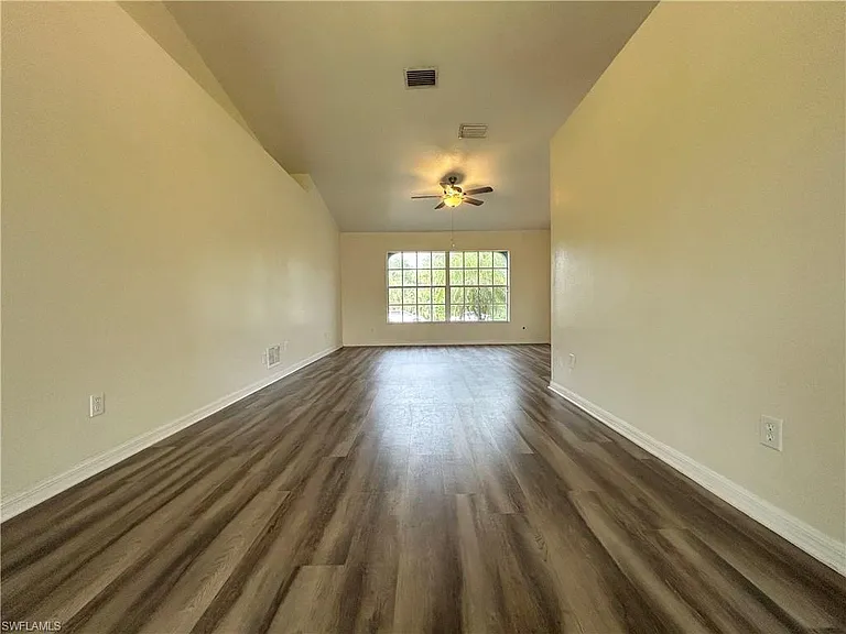 6143 Hendley Ct — Photo 4