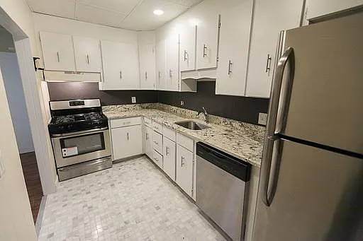 28 Monmouth St #2 — Photo 6
