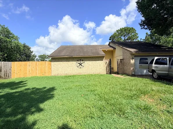 3403 Golders Green Dr, Houston, TX 77082