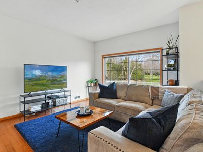 324 Willoughby Way W, Minnetonka, MN, 55305