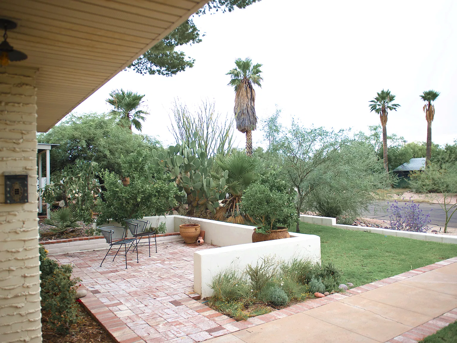 2 bed, 1384 sqft, $2,400 — Photo 4