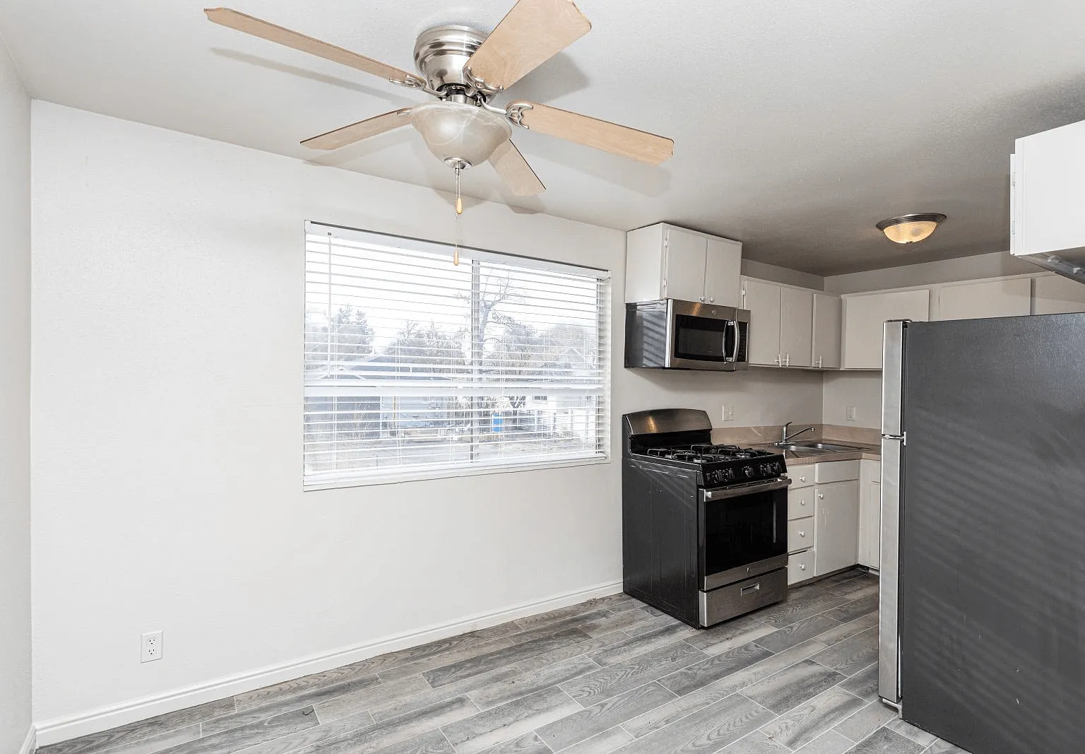 Townhomes at Mountain Ridge — Photo 1