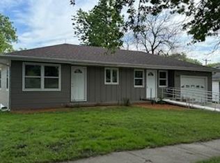 306 W Vermont St, King City, MO 64463