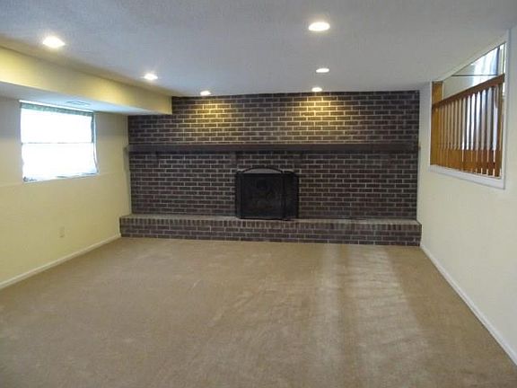 5th image of 5709 Dollar Hide South Dr