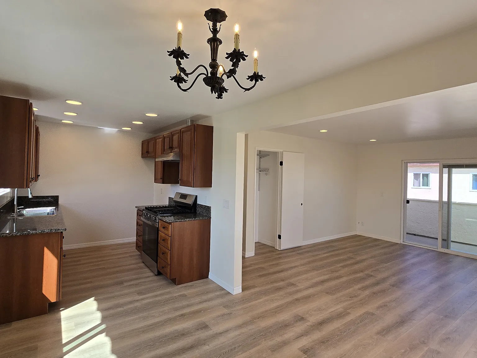 1 bed, 625 sqft, $2,495 — Photo 1