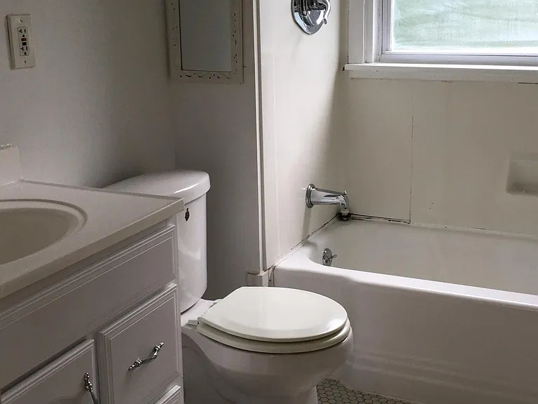 2322 S Overlook Rd — Photo 23