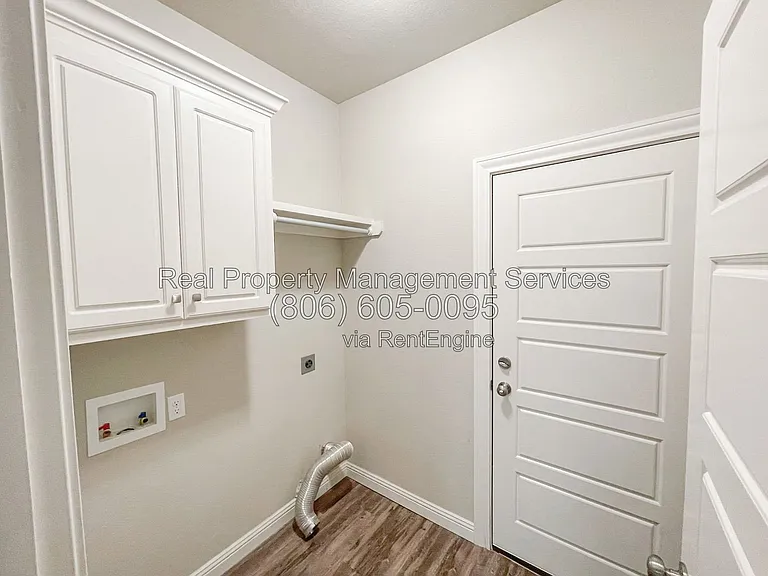 4907 Jarvis St — Photo 17