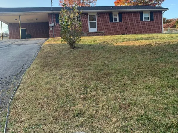 165 Greyland Dr, Johnson City, TN 37615