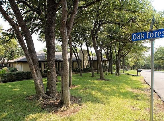 3rd image of 228 Oak Forest Dr