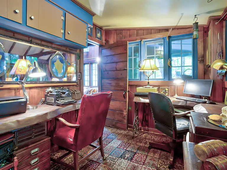Juniper Ln — Photo 9