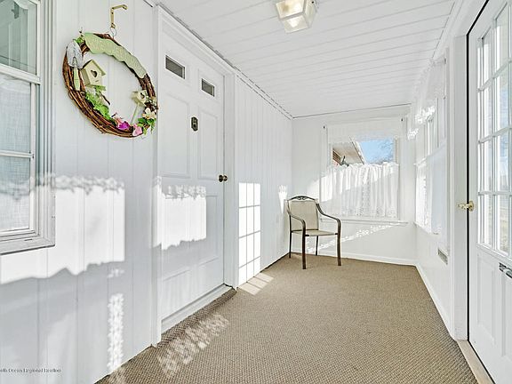 5th image of 358B Dorchester Dr
