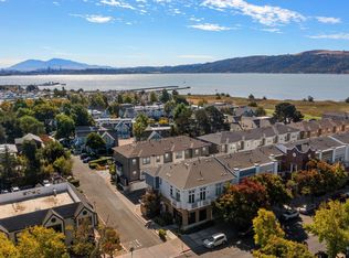334 1st St, Benicia, CA 94510