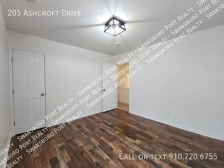 205 Ashcroft Dr — Photo 35