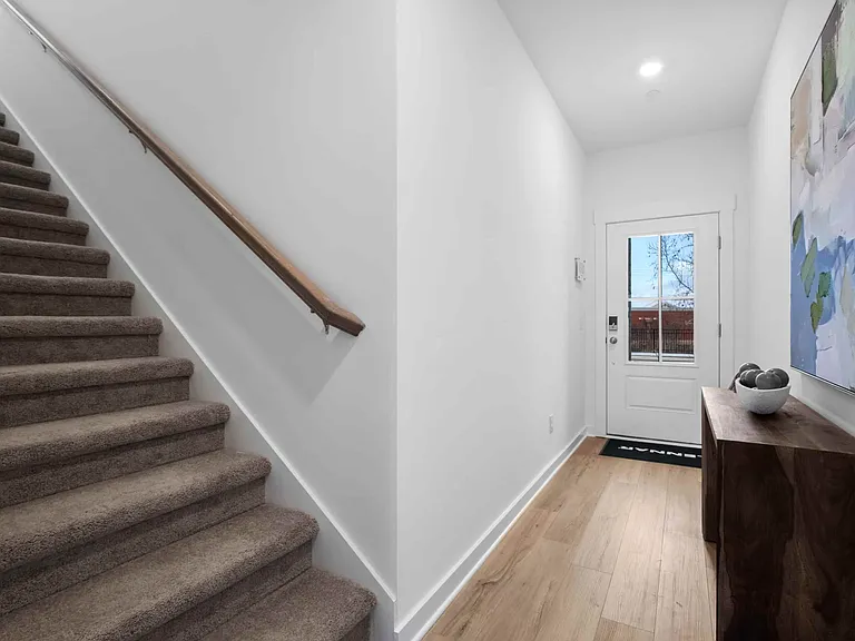 Vinewood Townhomes — Photo 27