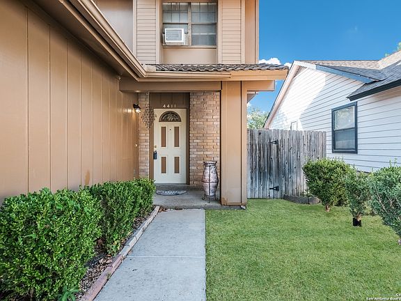 4th image of 4411 Brushy Hill