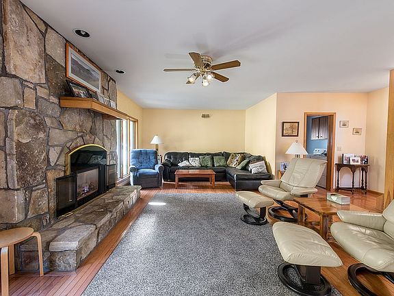 2nd image of 42 Morningside Cir