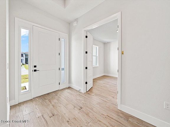 3rd image of 2890 Madden Ave SW