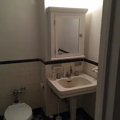 Rented by RC Realty Group of New York Inc | media 35