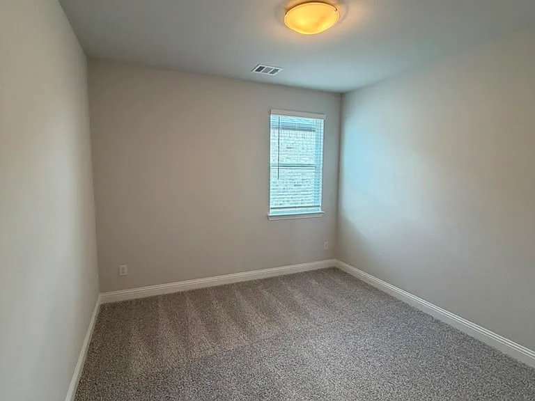 3115 Cordelia Dr — Photo 6