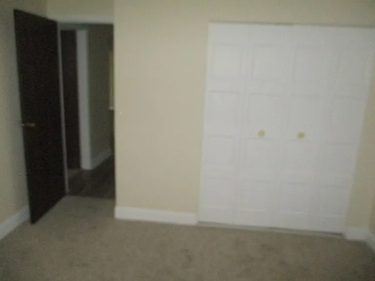 900 Kris Dr — Photo 9