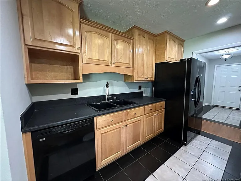 1601 Bluesprings Rd — Photo 17