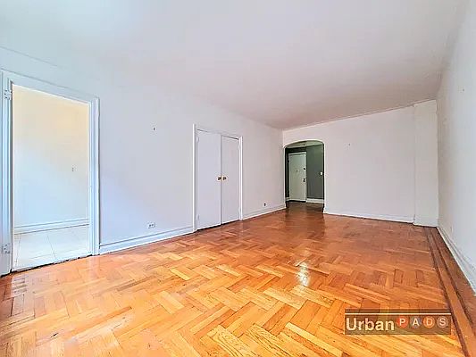2nd image of 45 Linden Blvd APT 4J