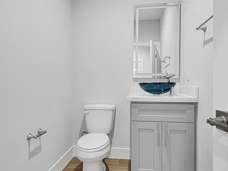 10021 Alfred Ln #A — Photo 11