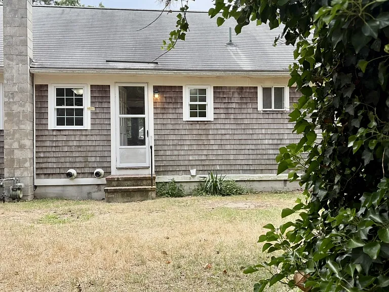 28 Abbott Rd #26 — Photo 12